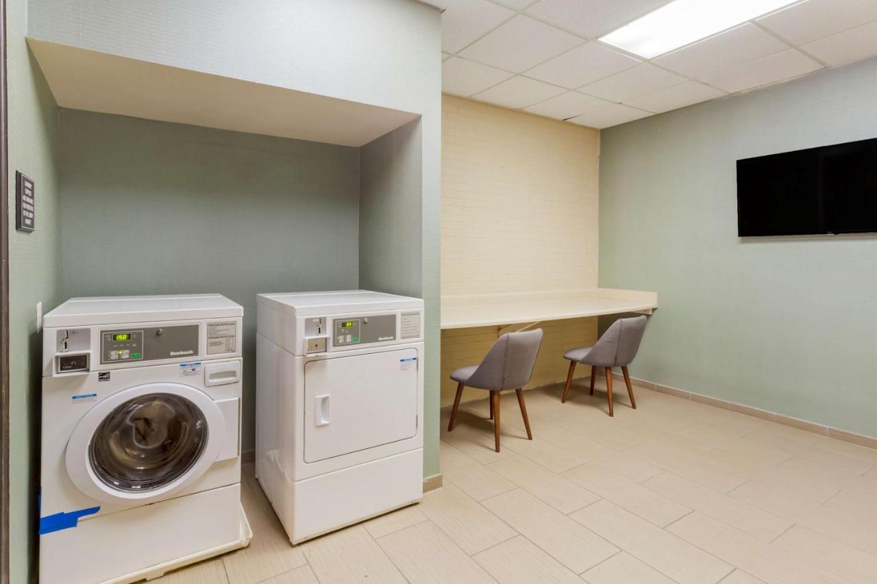 Best Western Plus Cary - Nc State מראה חיצוני תמונה